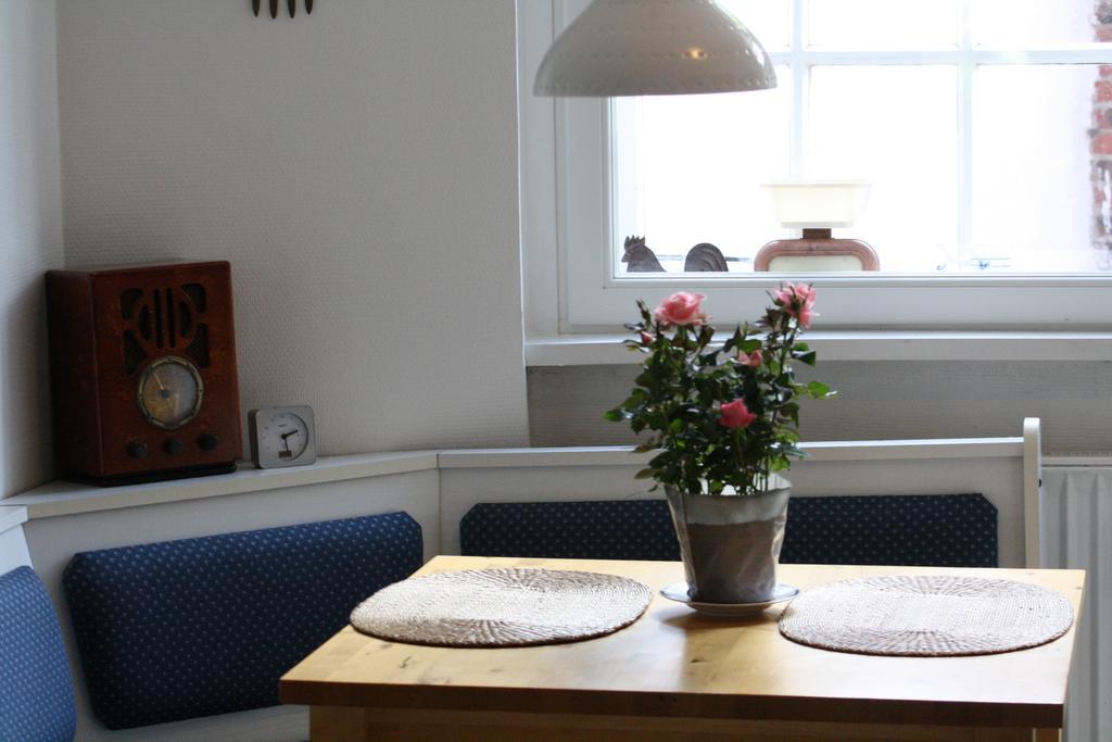 Ferienwohnung Am Mittelburgwall Friedrichstadt Extérieur photo